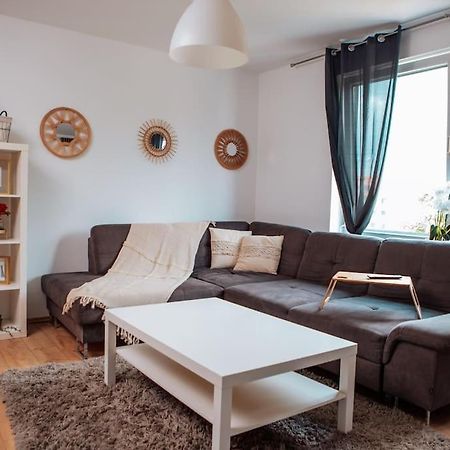 Sunny & Cozy - Netflix - Wifi - City - 4 Person Есен Екстериор снимка